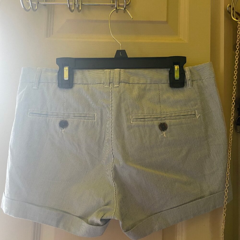 H&M Blue and White Striped Shorts Size 4 - Picture 3 of 5